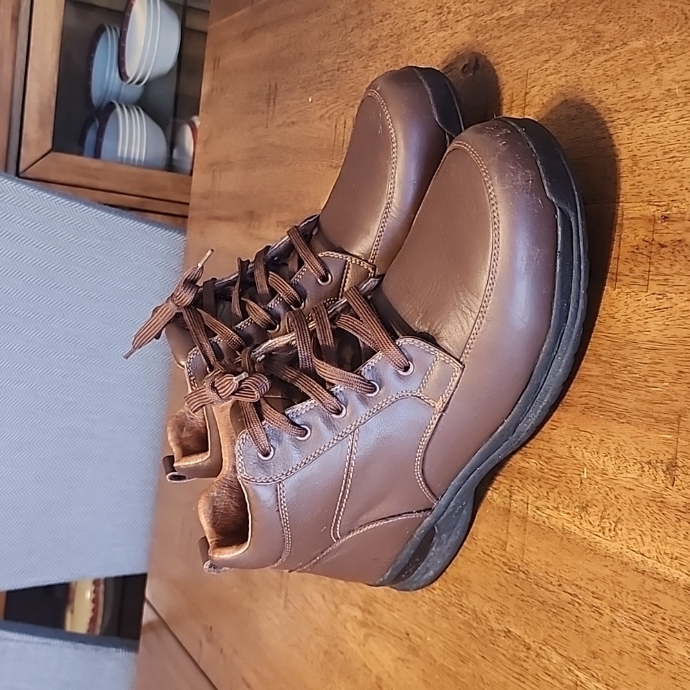 OASIS SZ 10.5W Jackson boots